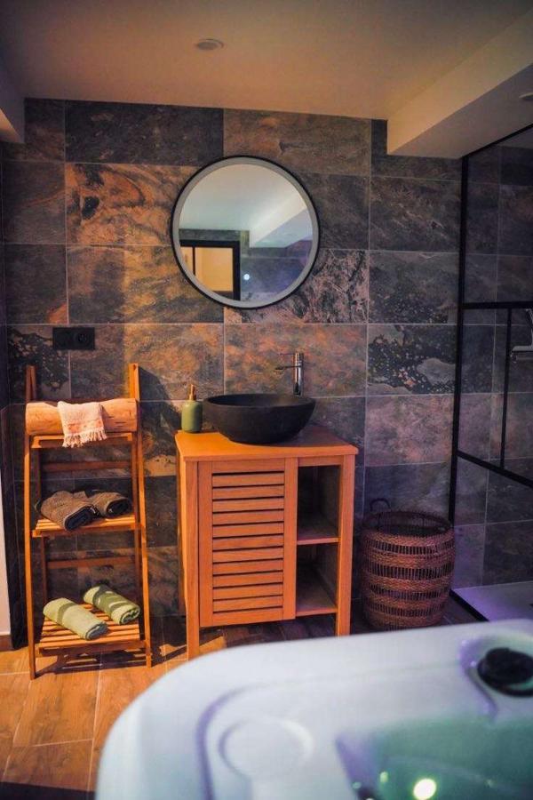 Nuit De La Sagesse "Jacuzzi Terrasse Et Parking Prive" Apartman Rouen Kültér fotó