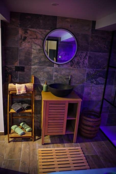 Nuit De La Sagesse "Jacuzzi Terrasse Et Parking Prive" Apartman Rouen Kültér fotó