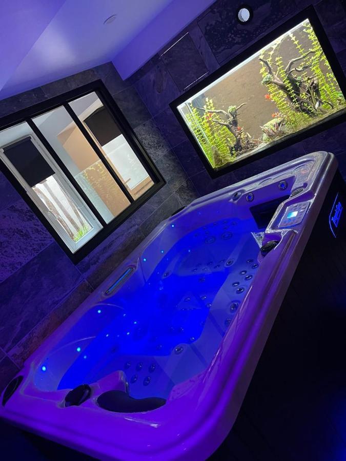 Nuit De La Sagesse "Jacuzzi Terrasse Et Parking Prive" Apartman Rouen Kültér fotó